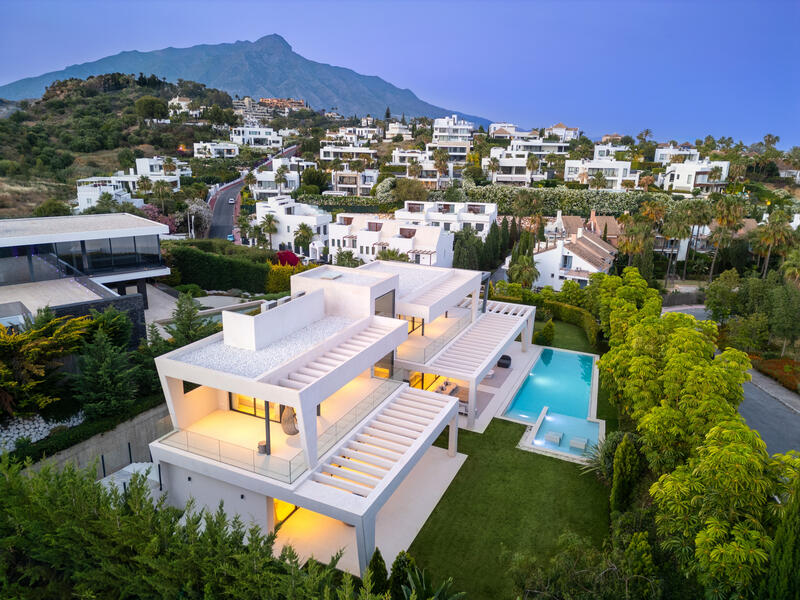 6 bedroom Villa for sale 6 bedroom Villa for sale