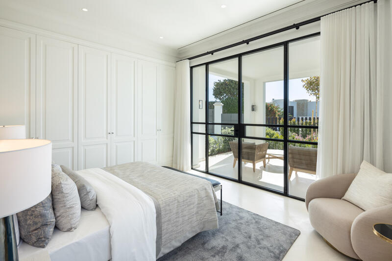 6 спальная комната вилла продается