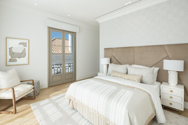 6 спальная комната вилла продается