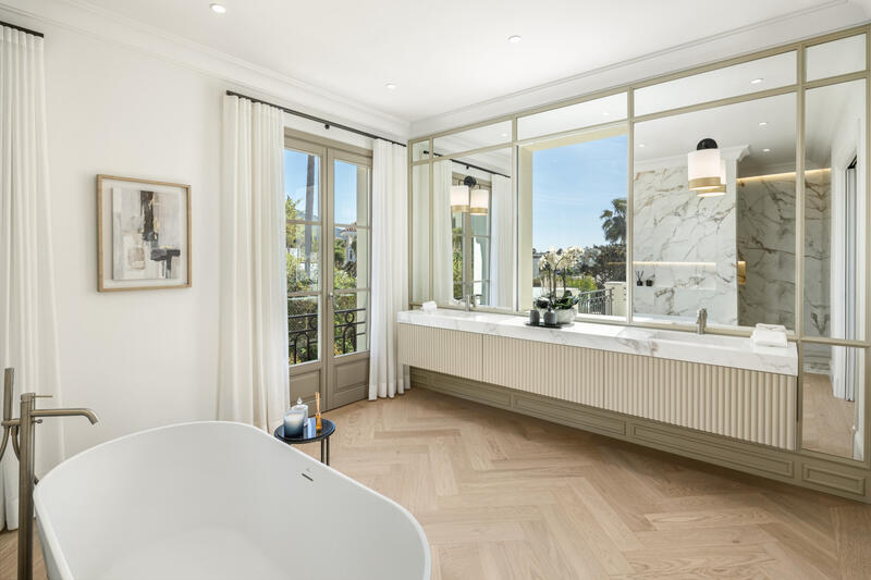 6 спальная комната вилла продается