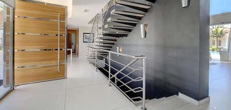 5 slaapkamer Villa Te koop 5 slaapkamer Villa Te koop