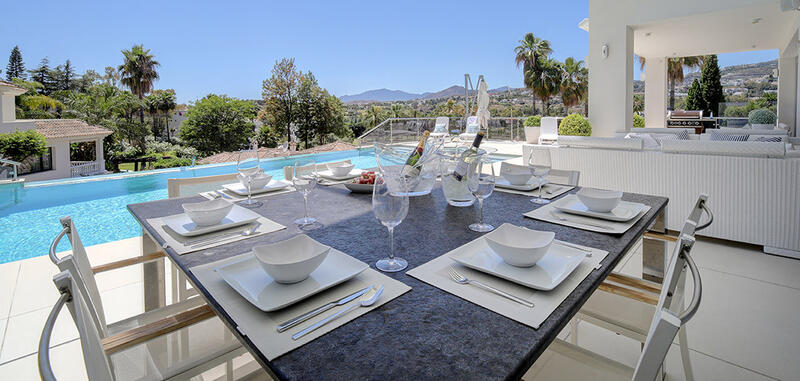 5 slaapkamer Villa Te koop 5 slaapkamer Villa Te koop