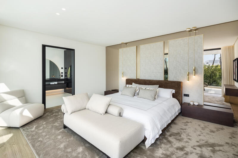 6 bedroom Villa for sale 6 bedroom Villa for sale