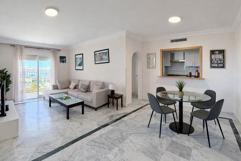 Apartamento en venta en Marbella, Málaga