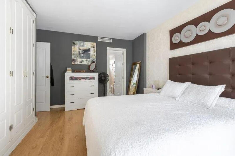 3 bedroom Townhouse for sale