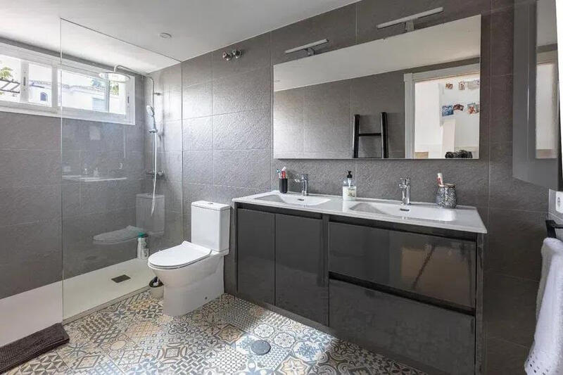 3 bedroom Townhouse for sale