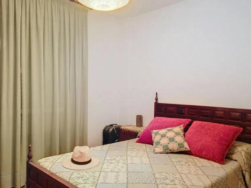 5 спальная комната Деревенский Дом продается