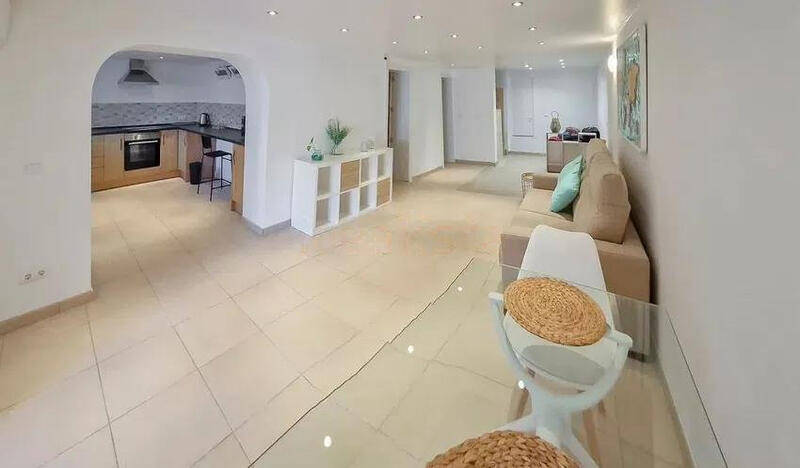 4 спальная комната Дом в пещере продается