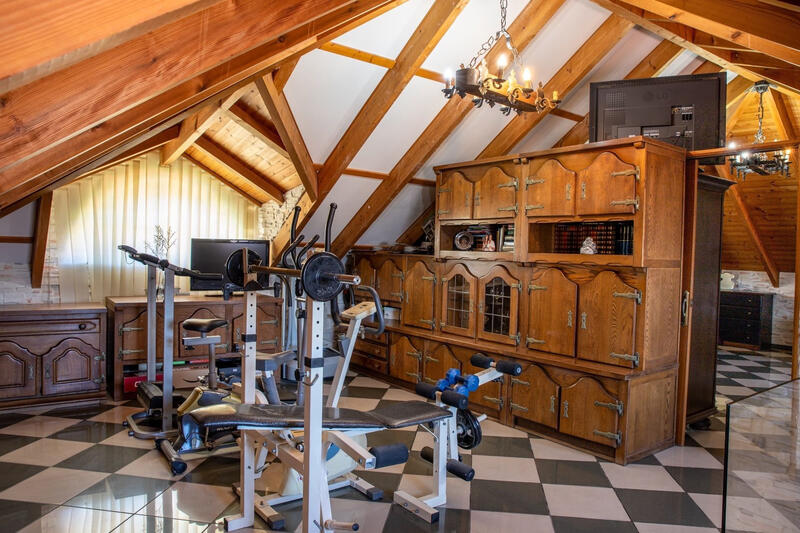 5 bedroom Country House for sale