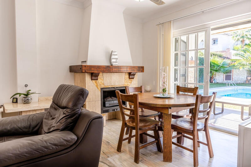 5 bedroom Country House for sale