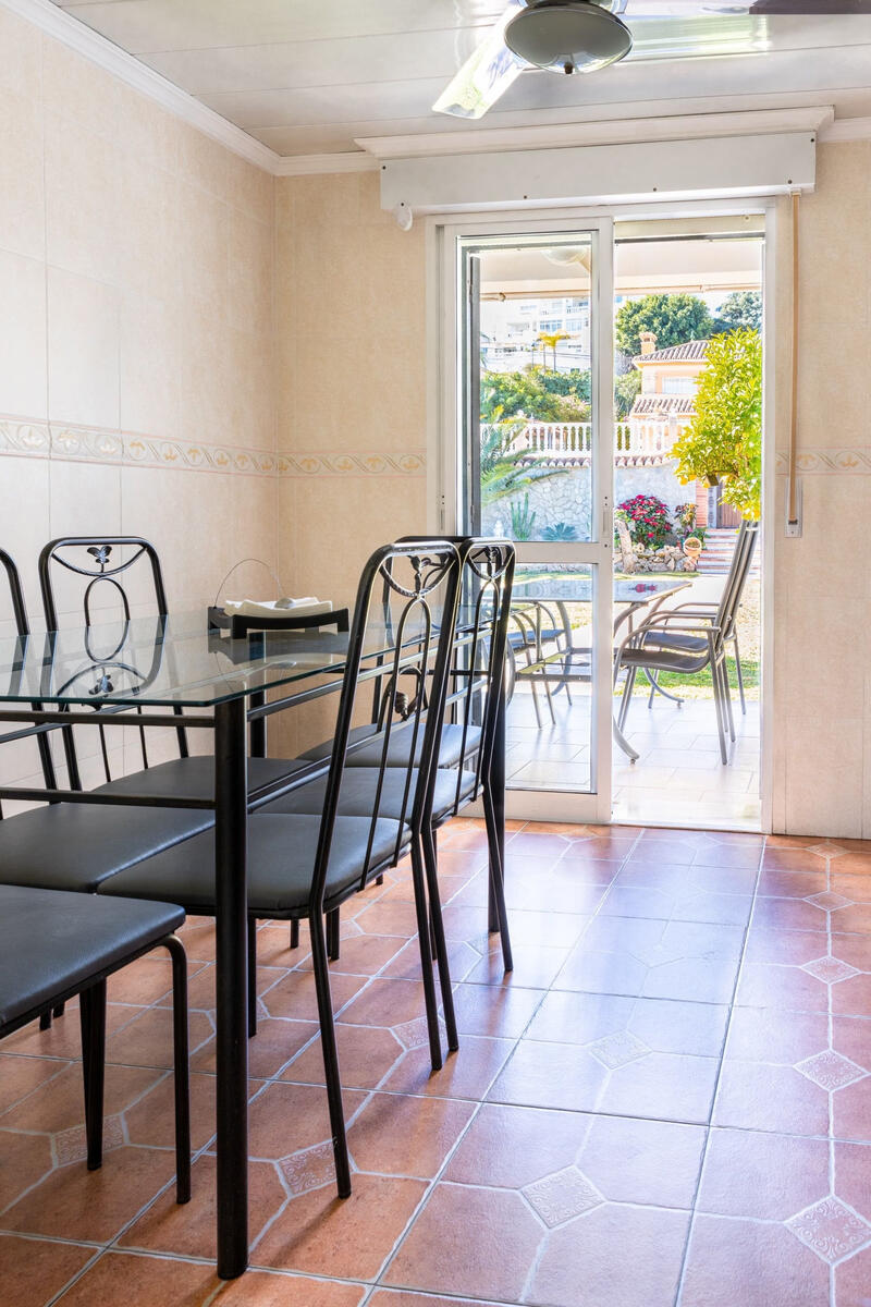 5 bedroom Country House for sale