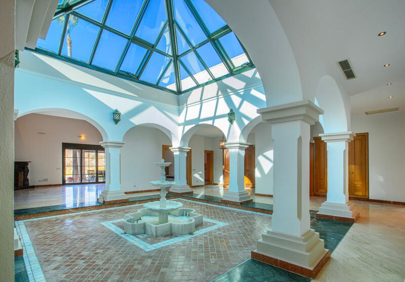 5 bedroom Villa for sale