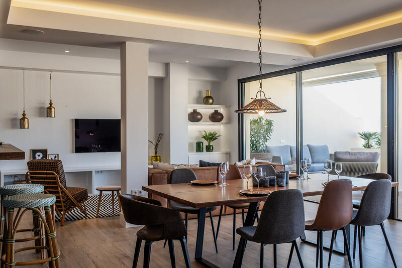 4 спальная комната квартира продается