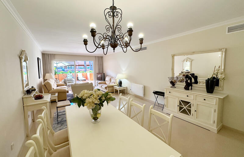 2 slaapkamer Appartement Te koop 2 slaapkamer Appartement Te koop