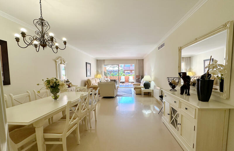 2 slaapkamer Appartement Te koop 2 slaapkamer Appartement Te koop