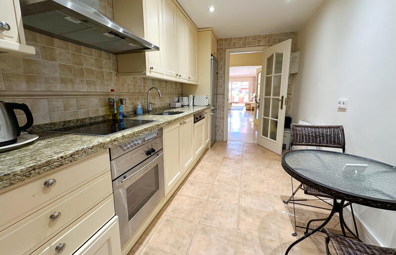 2 slaapkamer Appartement Te koop 2 slaapkamer Appartement Te koop