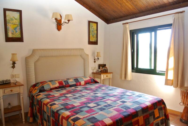 5 Cuarto Casa de Campo en venta