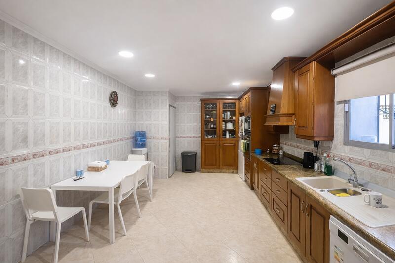 3 Cuarto Casa Cueva en venta