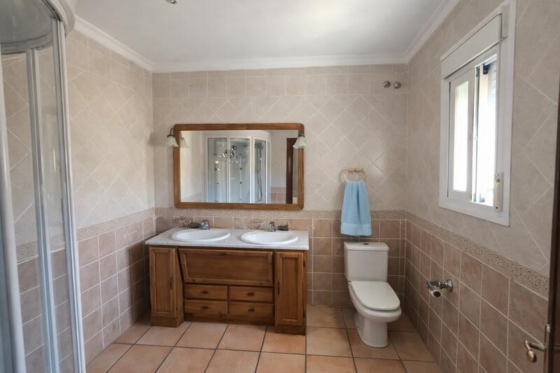 3 Cuarto Casa Cueva en venta