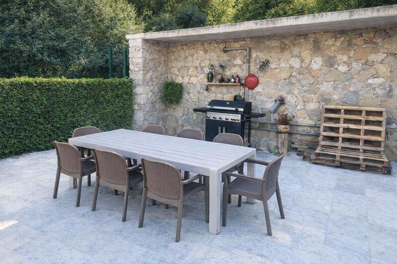 9 Cuarto Villa en venta