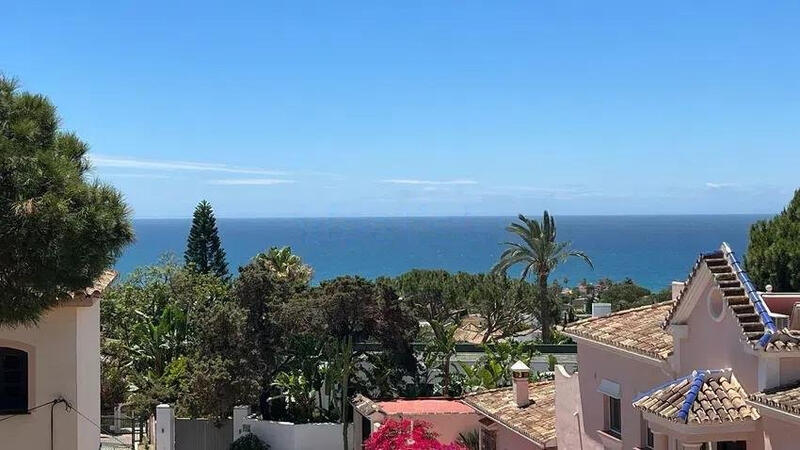 4 Cuarto Villa en venta