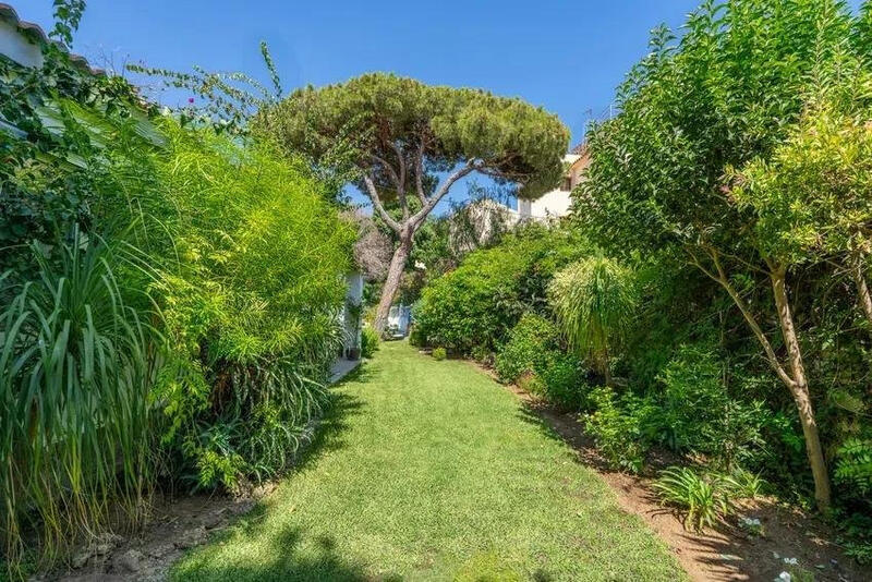 4 Cuarto Villa en venta