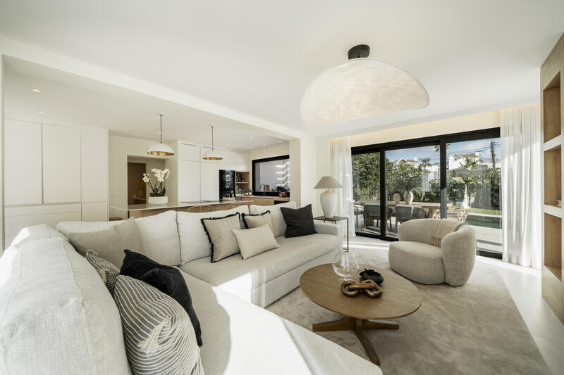 5 bedroom Villa for sale