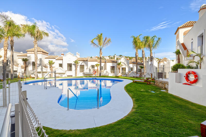 Villa en venta en Estepona, Málaga