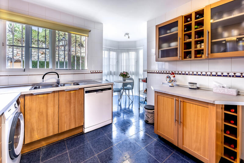 3 спальная комната квартира продается 3 спальная комната квартира продается