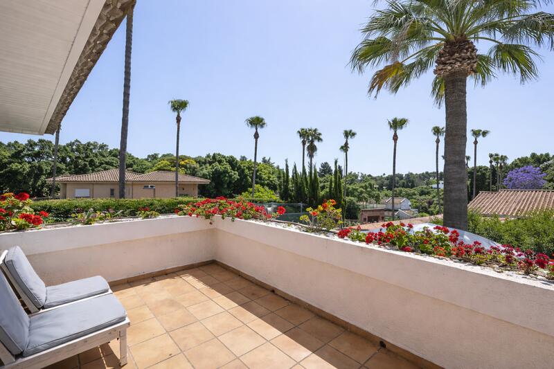 5 bedroom Villa for sale