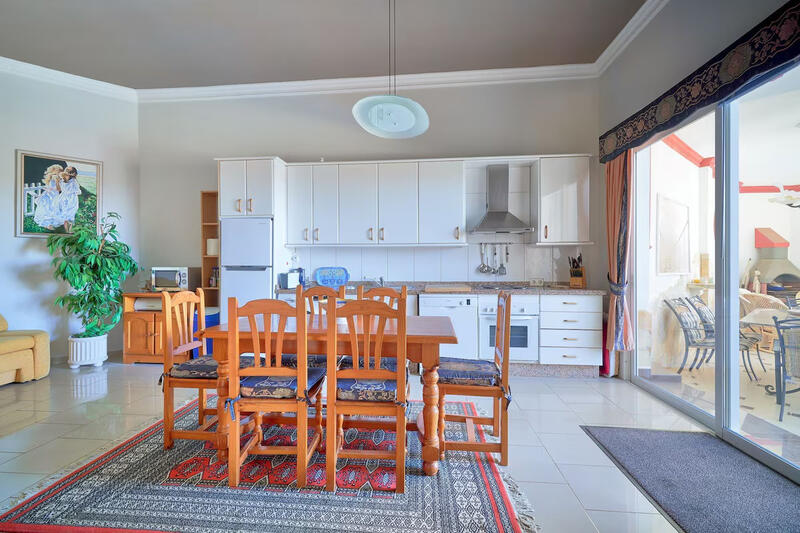 6 sovrum Grottahus till salu