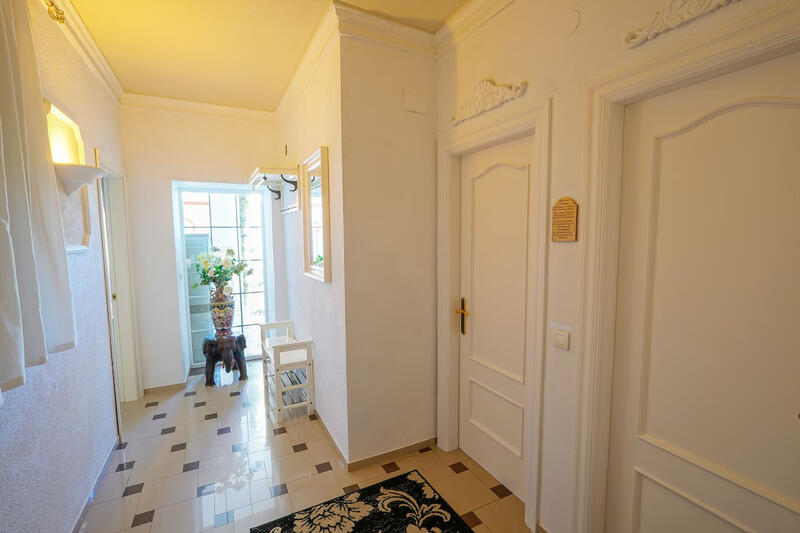 6 sovrum Grottahus till salu