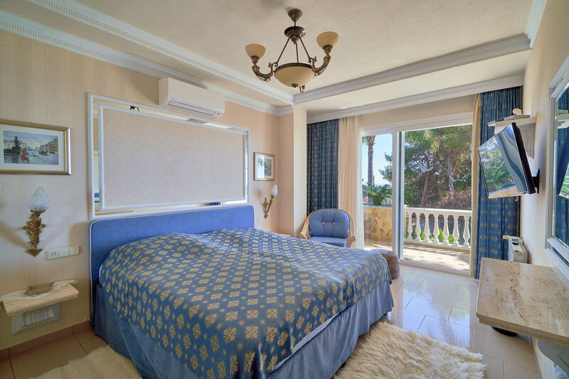 6 sovrum Grottahus till salu