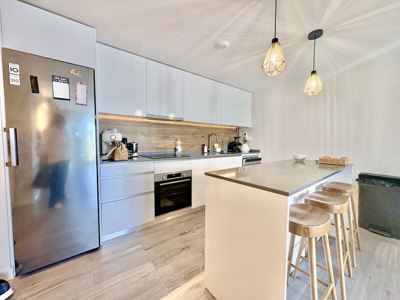 3 спальная комната квартира продается