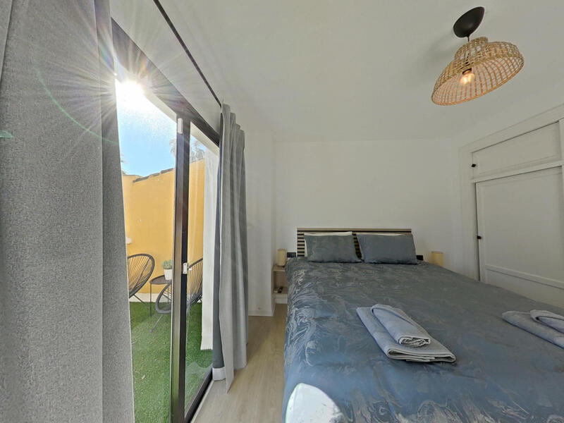 2 bedroom Townhouse for sale