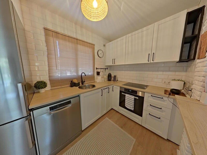 2 bedroom Townhouse for sale