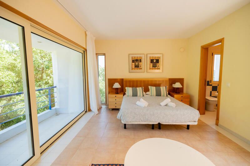 6 bedroom Villa for sale