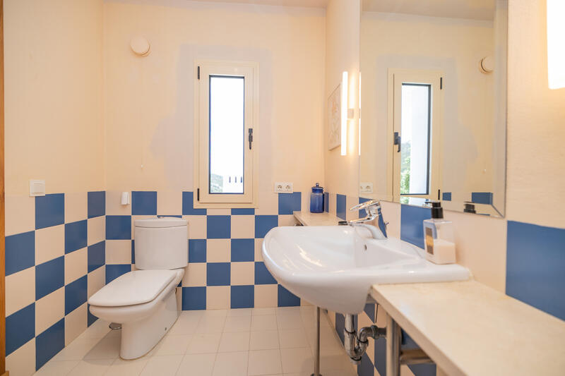 6 bedroom Villa for sale