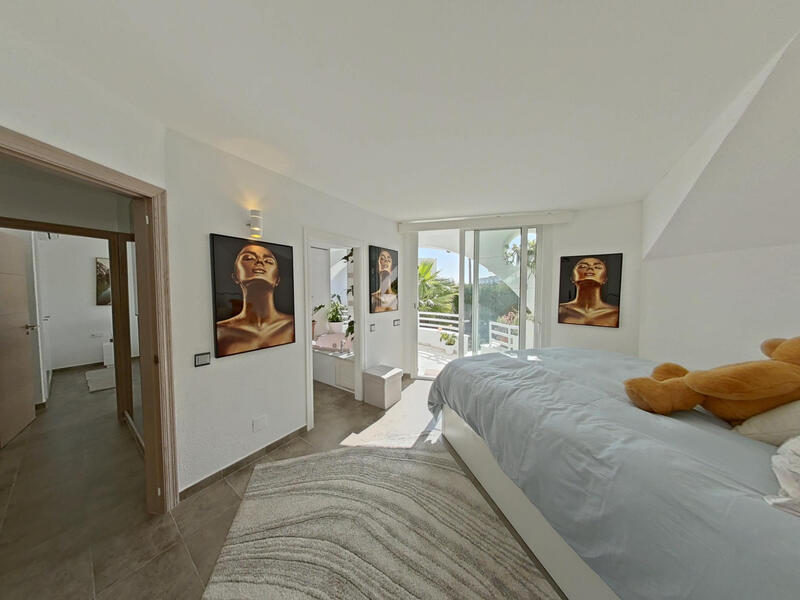 4 bedroom Country House for sale