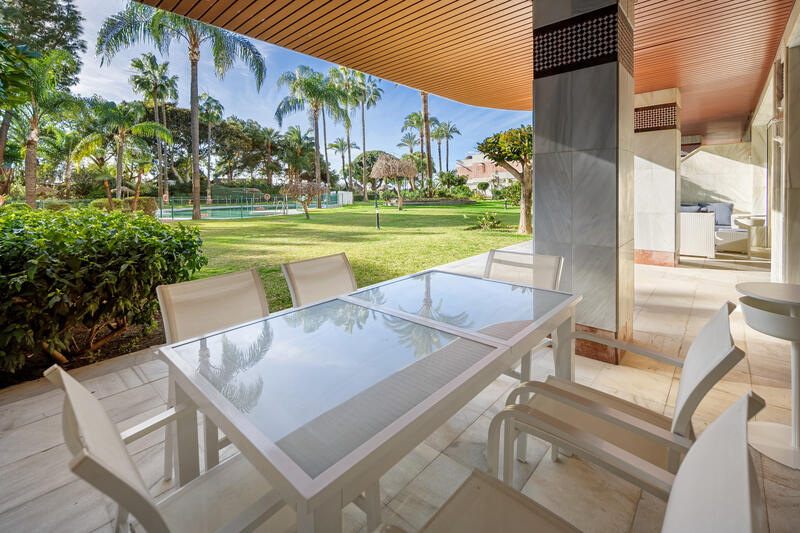 6 bedroom Apartment for sale