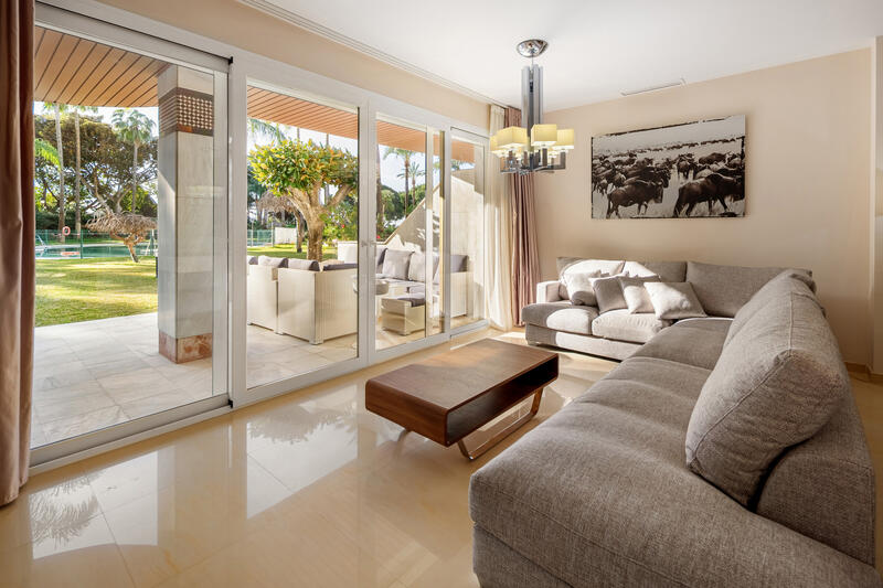 6 bedroom Apartment for sale