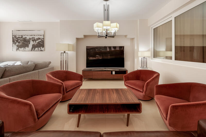 6 bedroom Apartment for sale