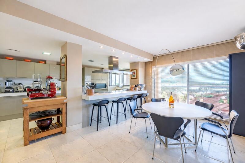 5 bedroom Duplex for sale