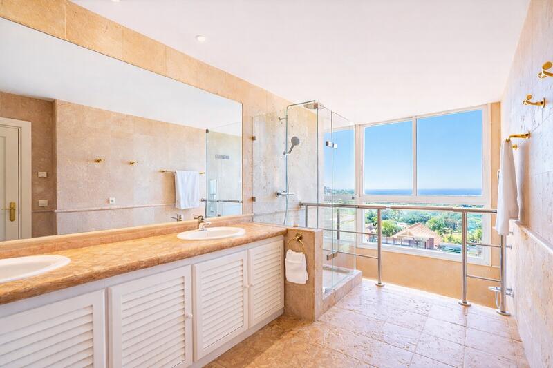 5 bedroom Duplex for sale