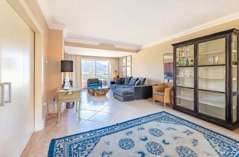 5 bedroom Duplex for sale