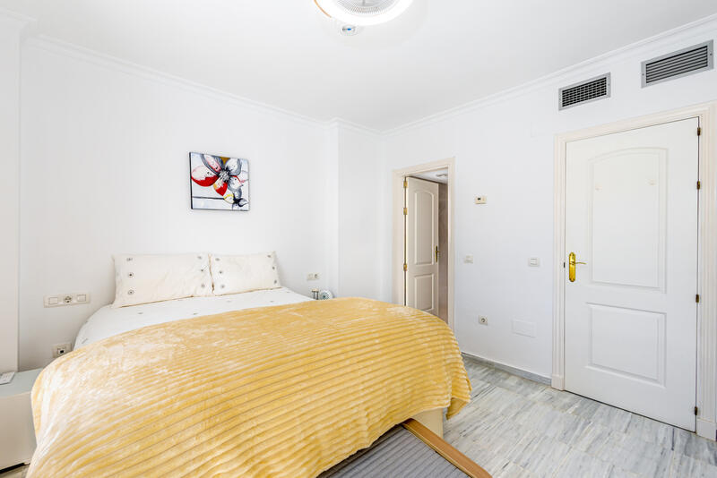 2 Cuarto Adosado en venta