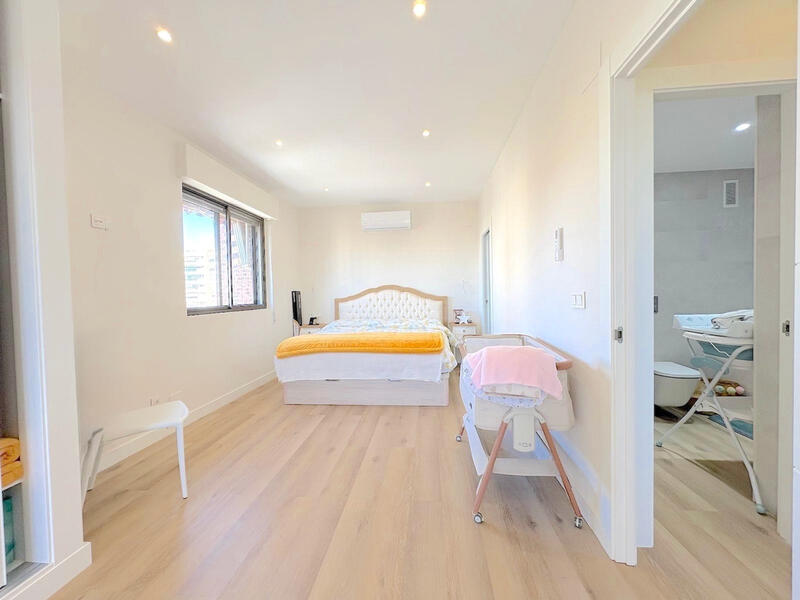 3 bedroom Apartment for sale