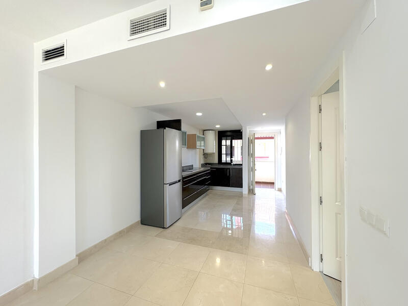 2 спальная комната квартира продается