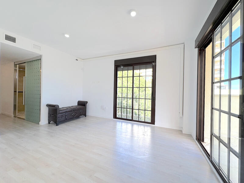 2 спальная комната квартира продается