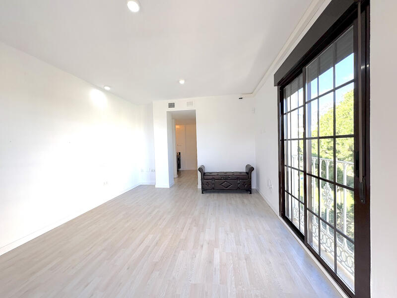 2 спальная комната квартира продается